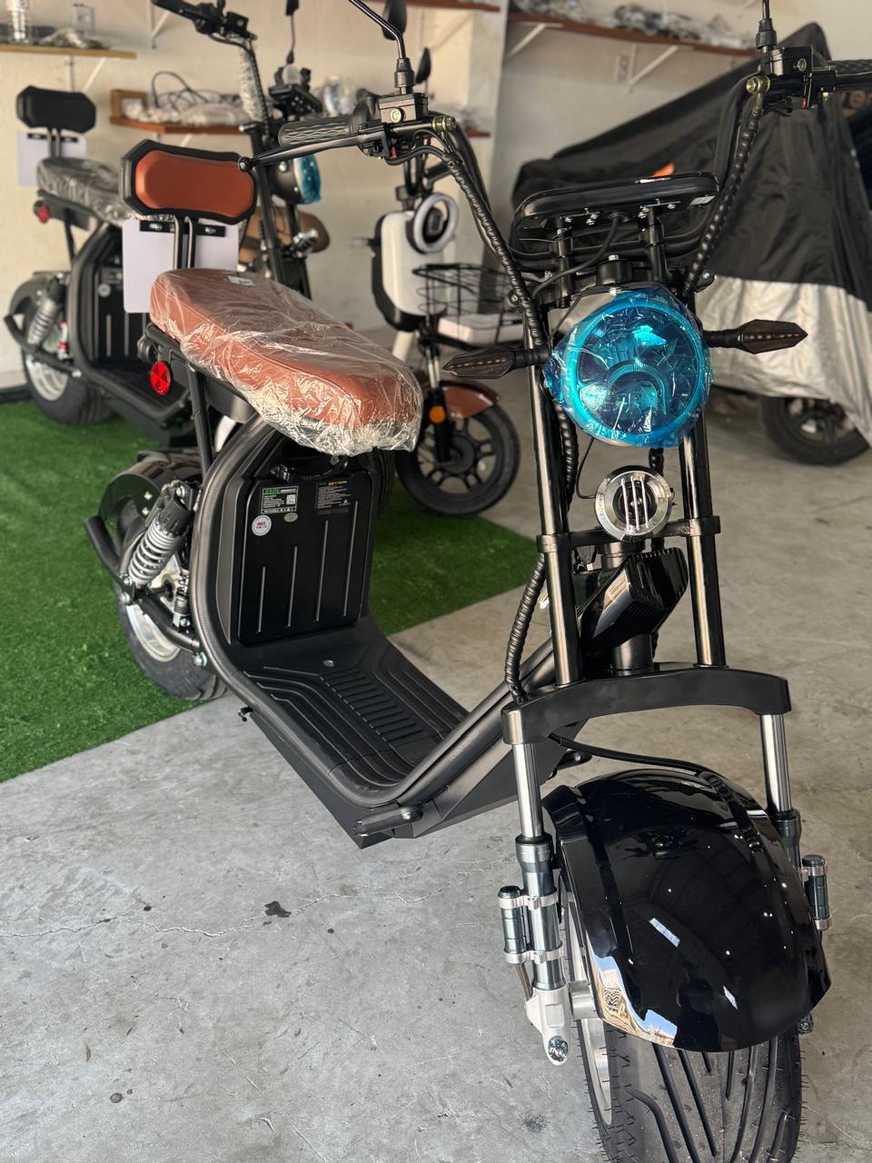 9078a1bfd9714f8009062be4410488ef.jpeg Scooter Elétrica X11 Mini 1000w Moto Chefe - Imagem 1