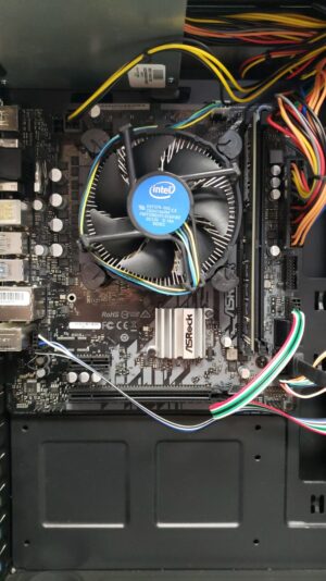 Computador Intel Pentium G6405 / 4GB DDR4 / SSD 256GB Nvme/ Gabinete - Imagem 2