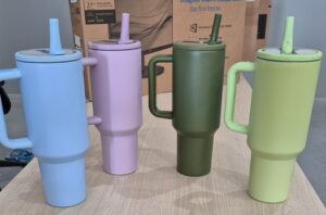 Copo Térmico 1200Ml com Canudo