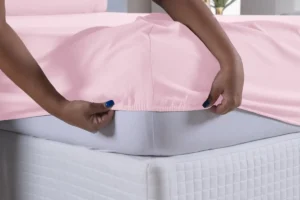 Jogo de lençóis Com Duas Fronhas Cor Rosa em 400 fios Queen 1,58cm x 1,98m x 30cm - Imagem 5
