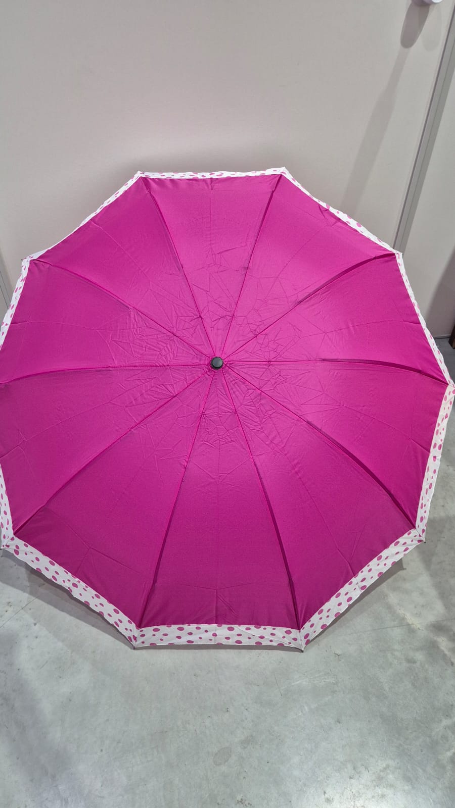 d120538b8d89404d19f638e83b77f92e.jpeg Sombrinhas (guarda chuva) - Imagem 1