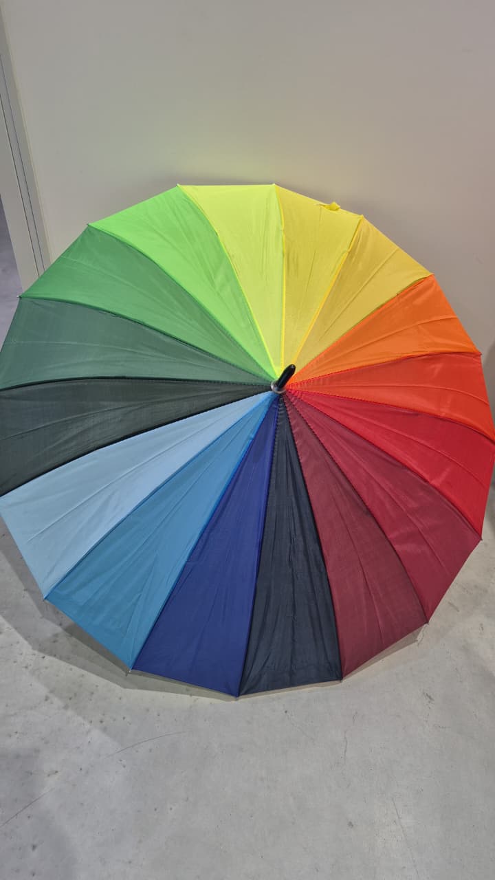 d6e1e43343be6e2096bb2aab08712bd7.jpeg Guarda Chuva colorido resistente Tamanho Médio - Imagem 1